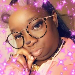 Meet your Posher, Simone